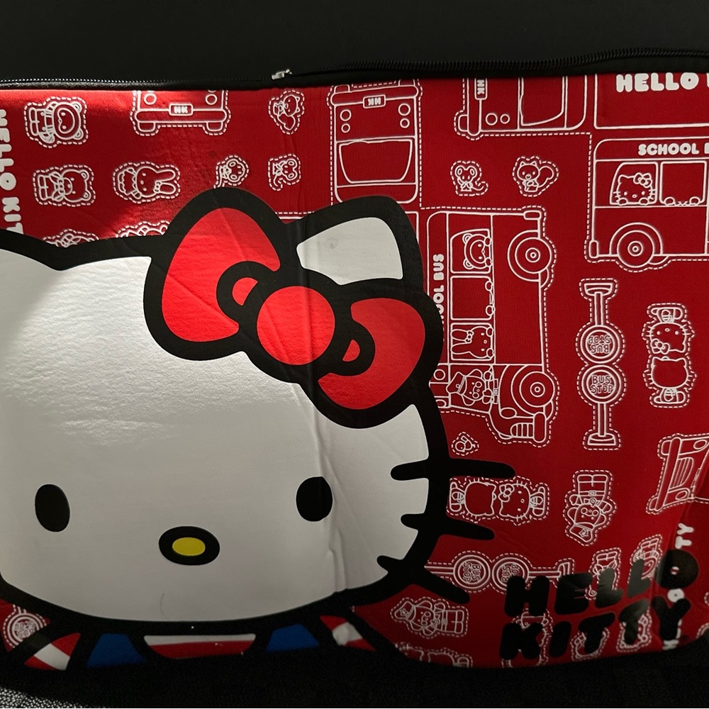 Hello Kitty Red Tablet Sleeve - Picture 5 of 8